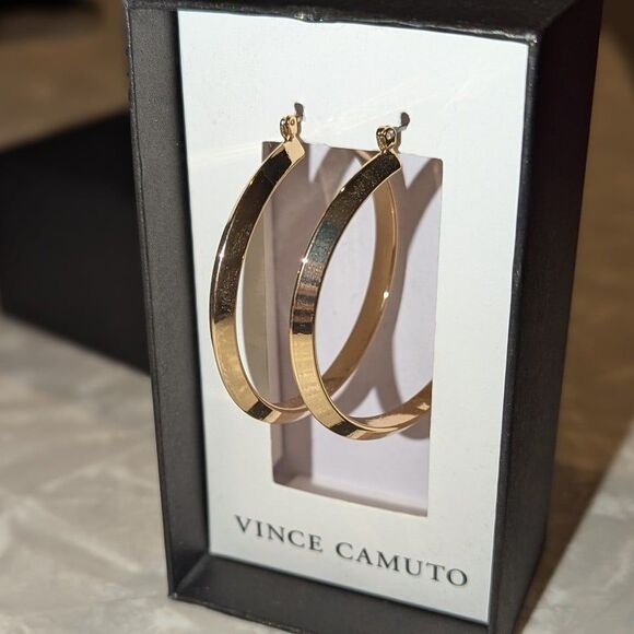 Vince‎ Camuto NIB Large Gold Hoop Earrings - Picture 1 of 1